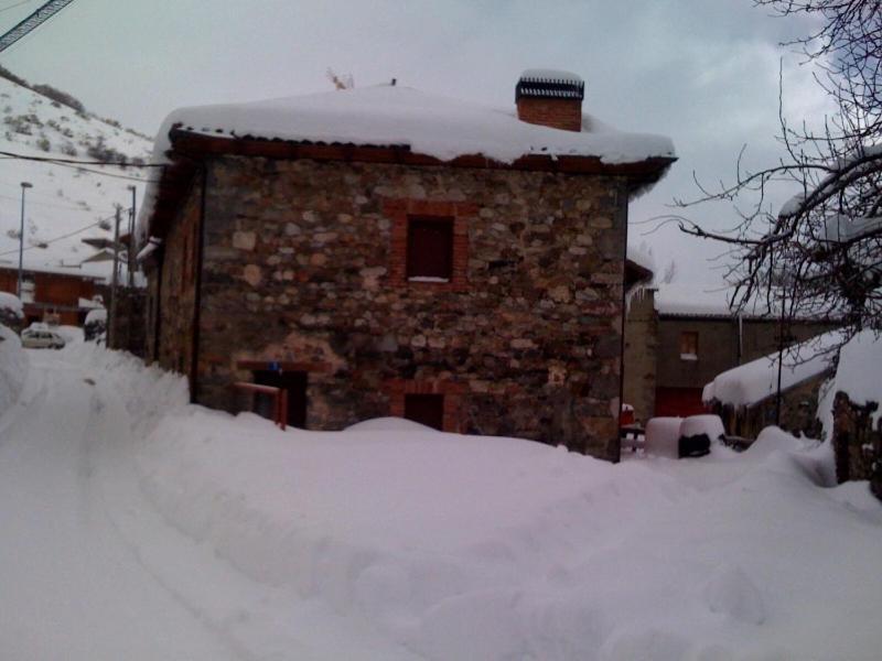 Вілла Casa En Cofinal Екстер'єр фото